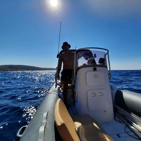 Tour Di Karaburun, Isola Di Sazan E Grotta Di Haxhi Aliu Botel *